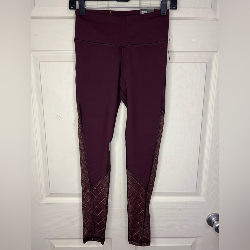Victoria’s Secret Victoria Sport Maroon & Gold Knockout Tight Leggings NWT - Picture 3 of 11
